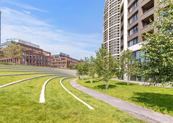 Skypark 1-Bedroom Apartment On Floor 10 With City View And Parking By Skyviews * Братислава