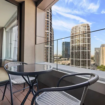 Skypark 1-Bedroom Apartment On Floor 10 With City View And Parking By Skyviews דירה ברטיסלאבה